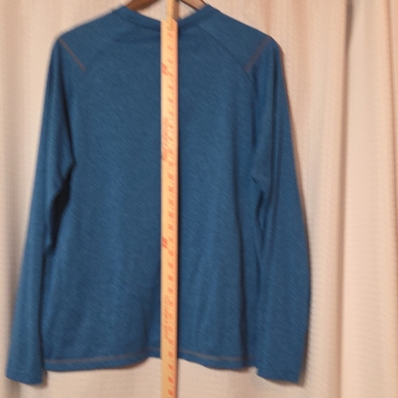 LL Bean Men’s Teal Slightly Fitted Long Sleeve Tee Shirt in size L - Picture 3 of 7